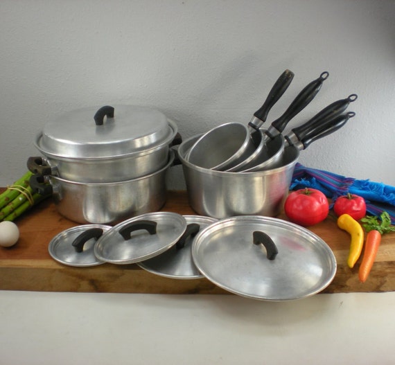 1940s Wear Ever Aluminum Cookware Set 11 piece 6 Pots