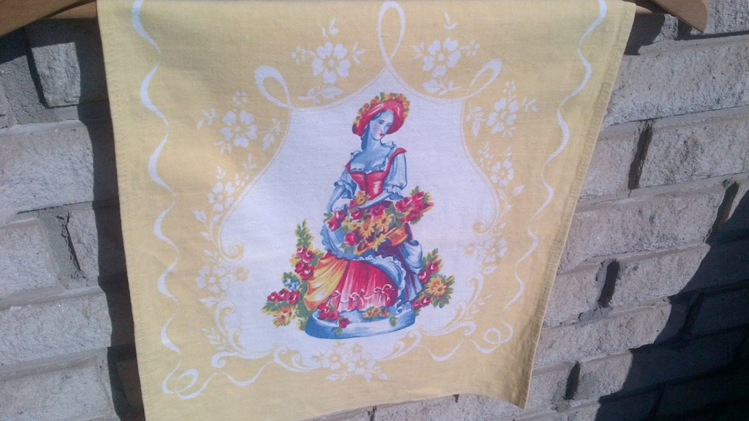 Vintage Dresser Scarf yellow and white cotton Haute Juice
