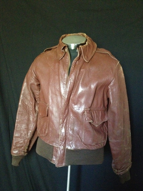 Vintage 1940s leather bomber jacket talon zipper World War II