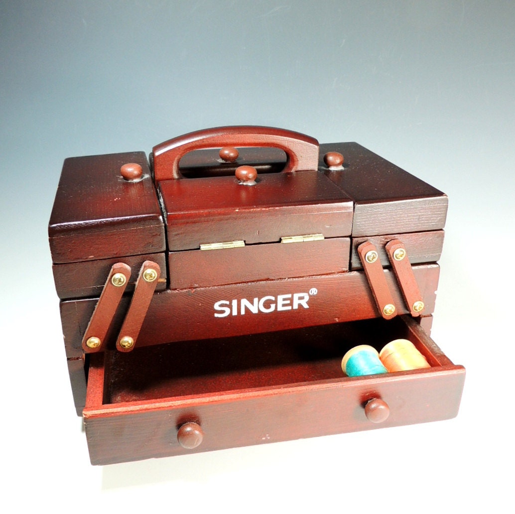 SINGER Wooden Sewing Box / Notions Box / Sewing Storage / Home