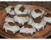 BROWN SUGAR PECANS Primitive Grubby Iced Cupcake Scented Wax Tarts Melts