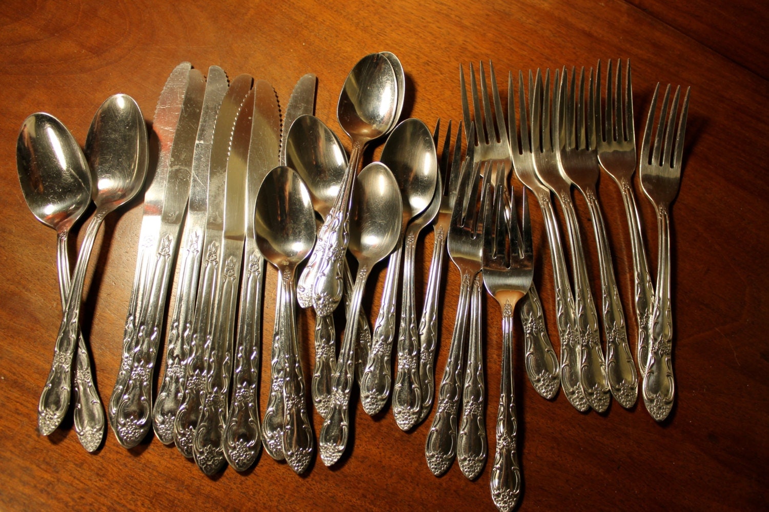 Vintage Flatware from Oneida in Thor OHS103 pattern