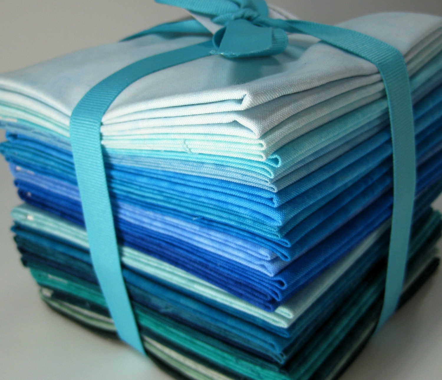 Fat Quarter Fabric Bundle 20 Fat Quarters Turquoise by SallyManke