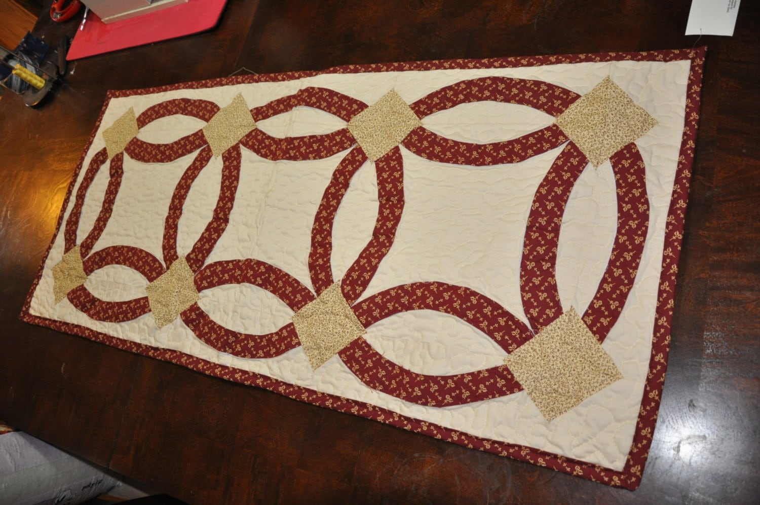 Double Wedding Ring Table Runner by BQQUILTS on Etsy