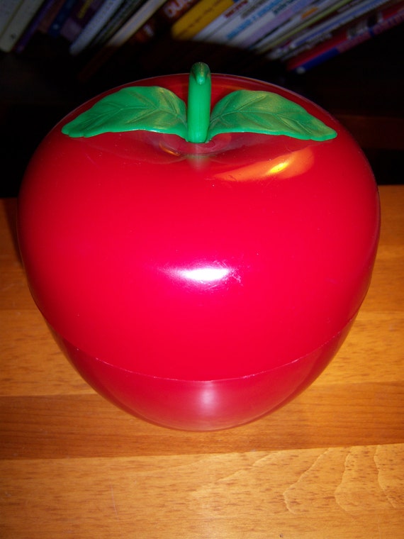 Red Plastic Apple Container Hong Kong Ice Bucket