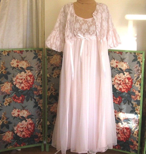 Vintage Chiffon Peignoir Set Lingerie NIghtgown and Robe by