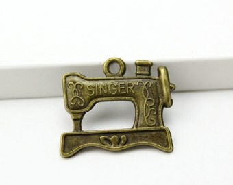 20Pcs Antique Brass sewing machine Charm sewing machine Pendant 20x18mm (PND336)
