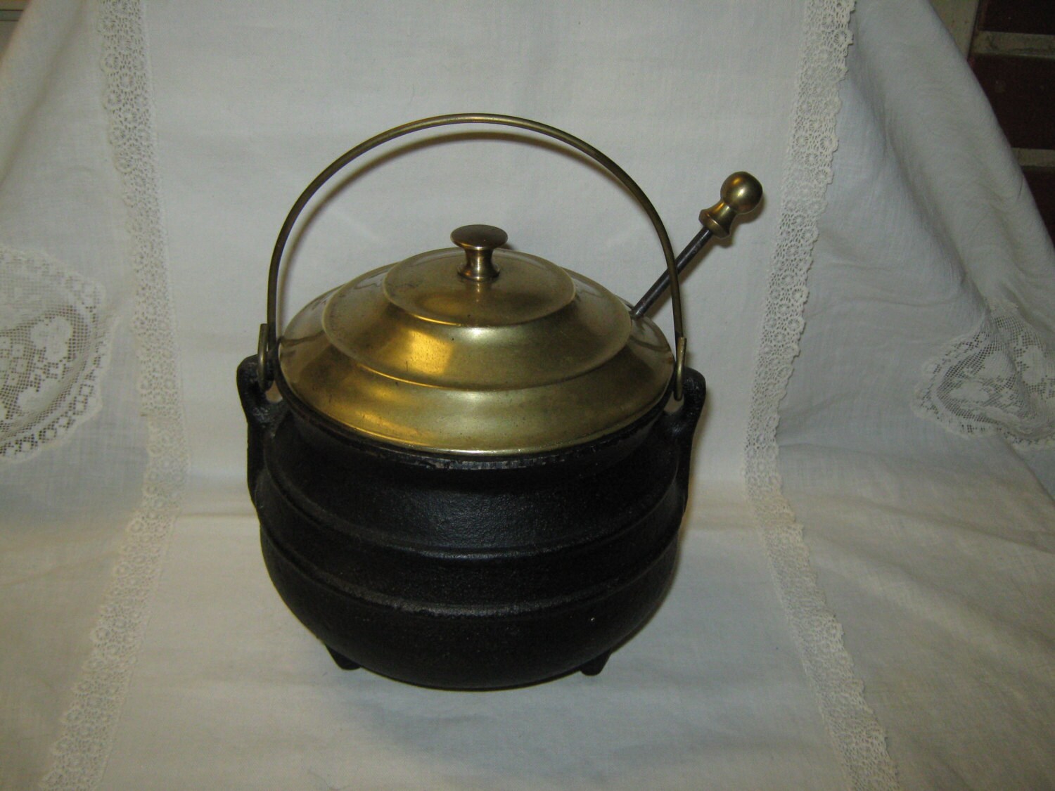 Fire Starter Pot Cast Iron With Bronze Lid and Wand