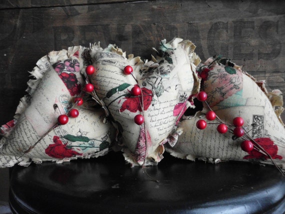 Primitive Valentine's Day Raggedy Heart Ornies Tucks Bowl Fillers