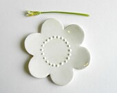 White Flower Ceramic  Plate Small Wedding Ring Dish Pottery Decorated with Dots Jewelry Dish Ceramic Pillow Alternative for Wedding