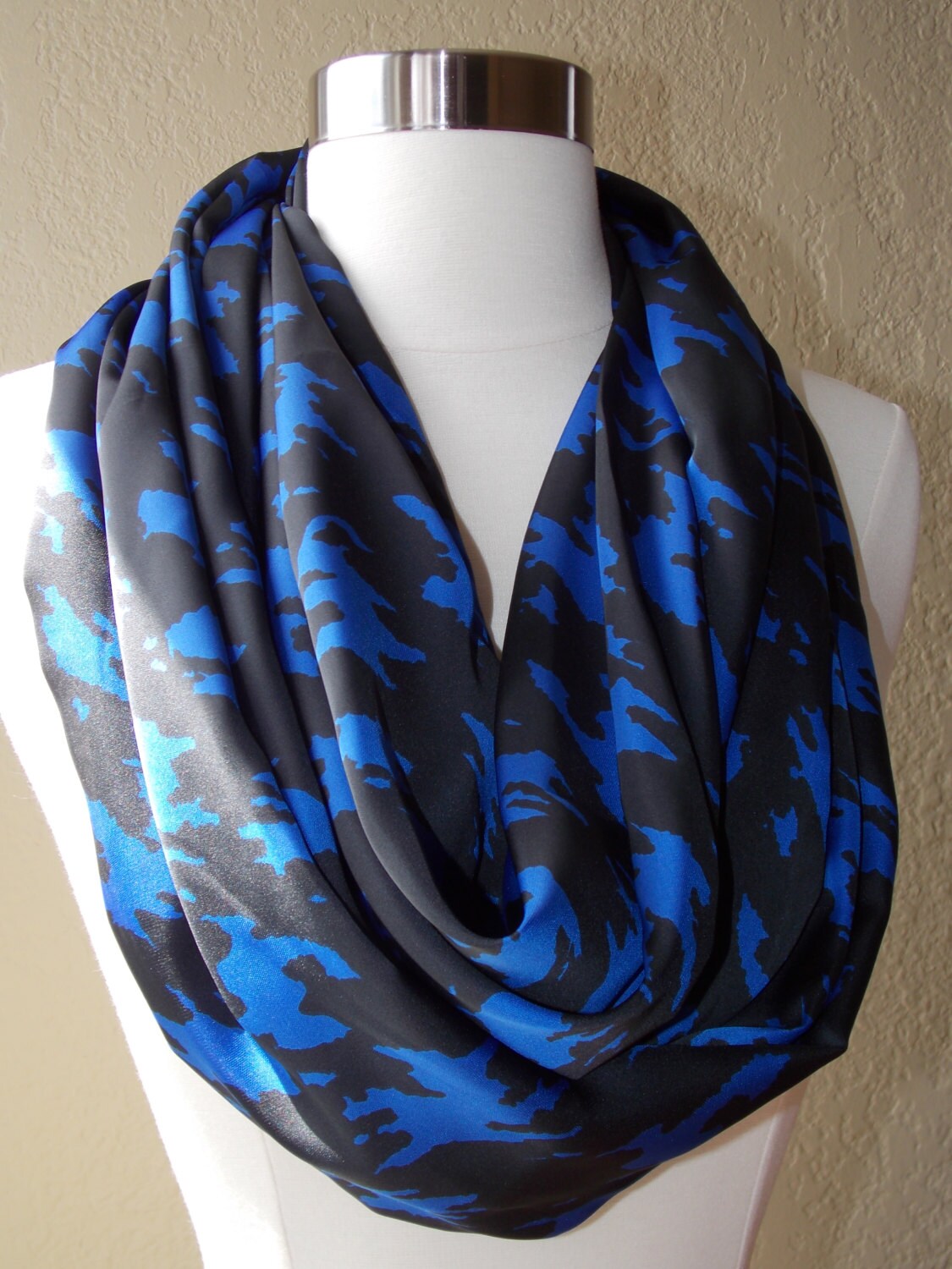 Black and blue scarf by OllasCreations on Etsy