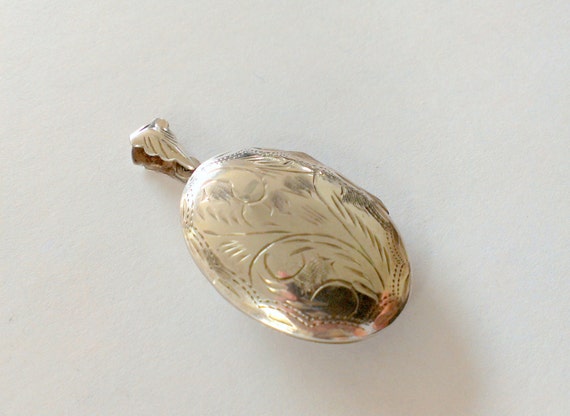 Vintage Sterling Silver Oval Locket Large Size