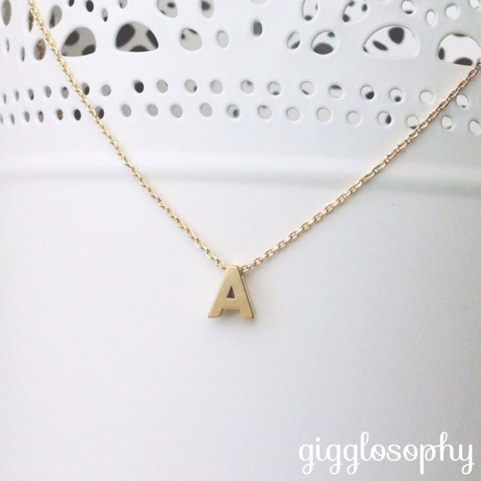 gold chain necklace featuring a letter of your choice //