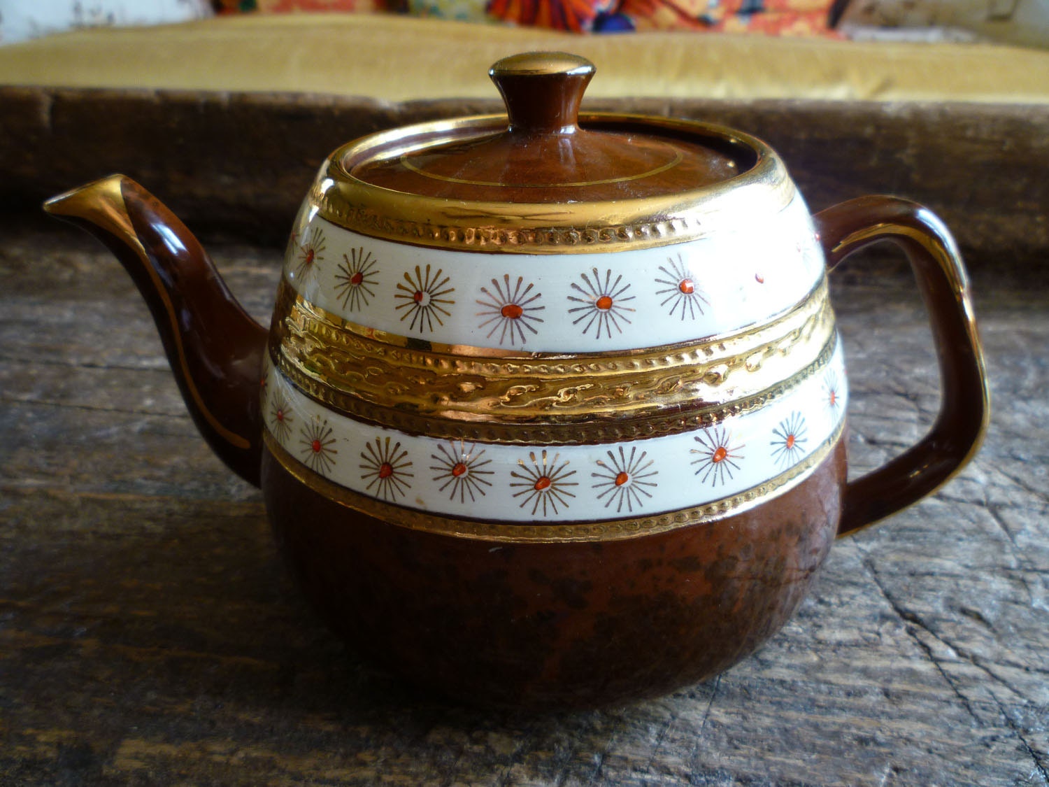 Vintage 1940s Arthur Wood English Teapot by EvelynandDot on Etsy