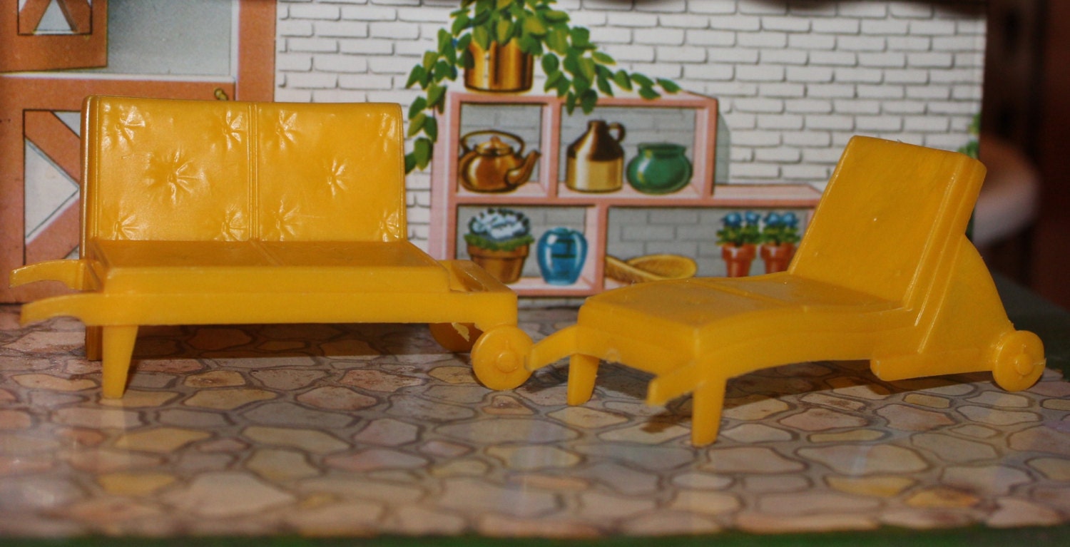 dollhouse patio