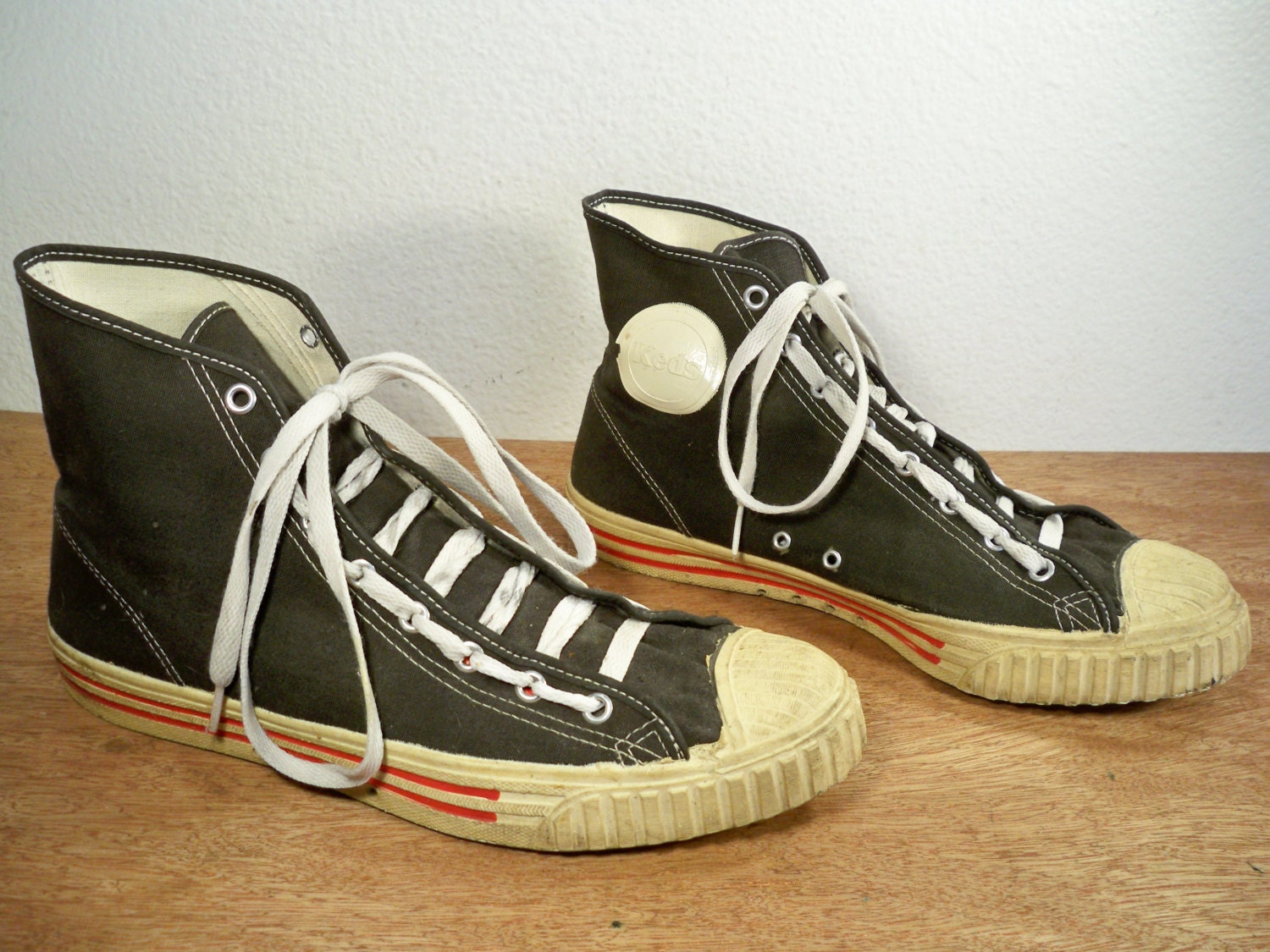 Vintage High Top Sneakers 36