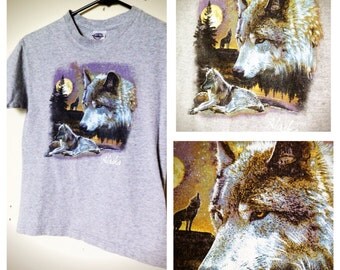 Popular items for wolf shirt on Etsy