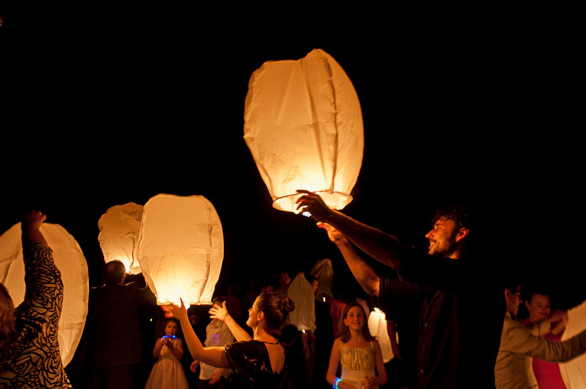 5 Flying Wish Lanterns Chinese wishing lanterns Handmade