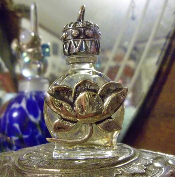 Vintage Perfume Bottle Pendant with Silver Tone by imagiLena