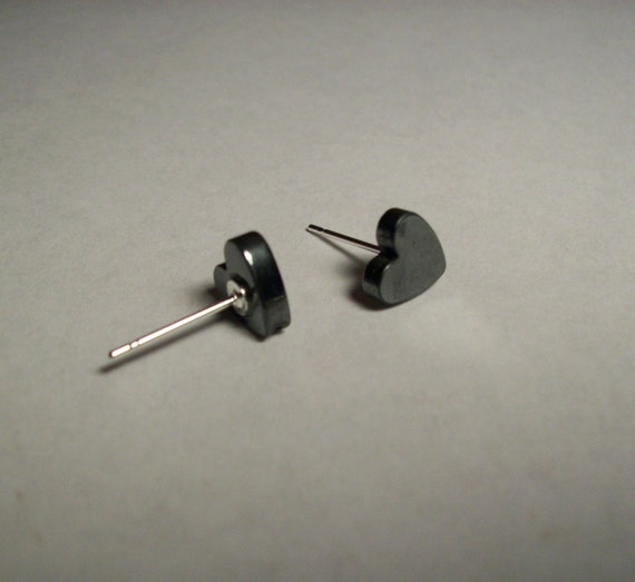 Small black heart earring studs by JinxyJewels on Etsy