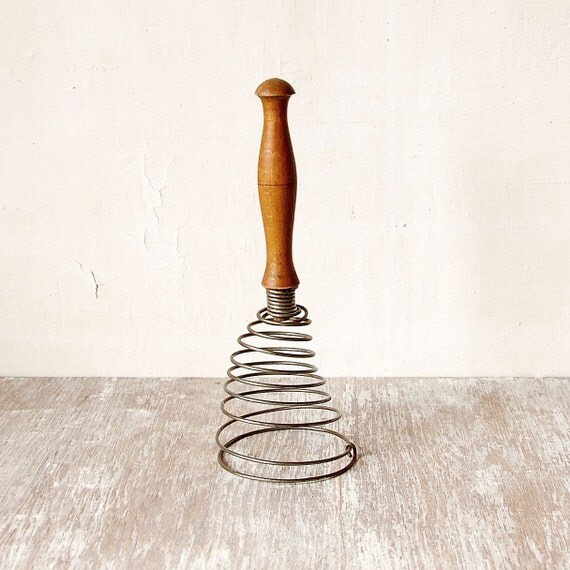 Vintage Kitchen Collectible Whisk Egg Beater with Spiral Wire