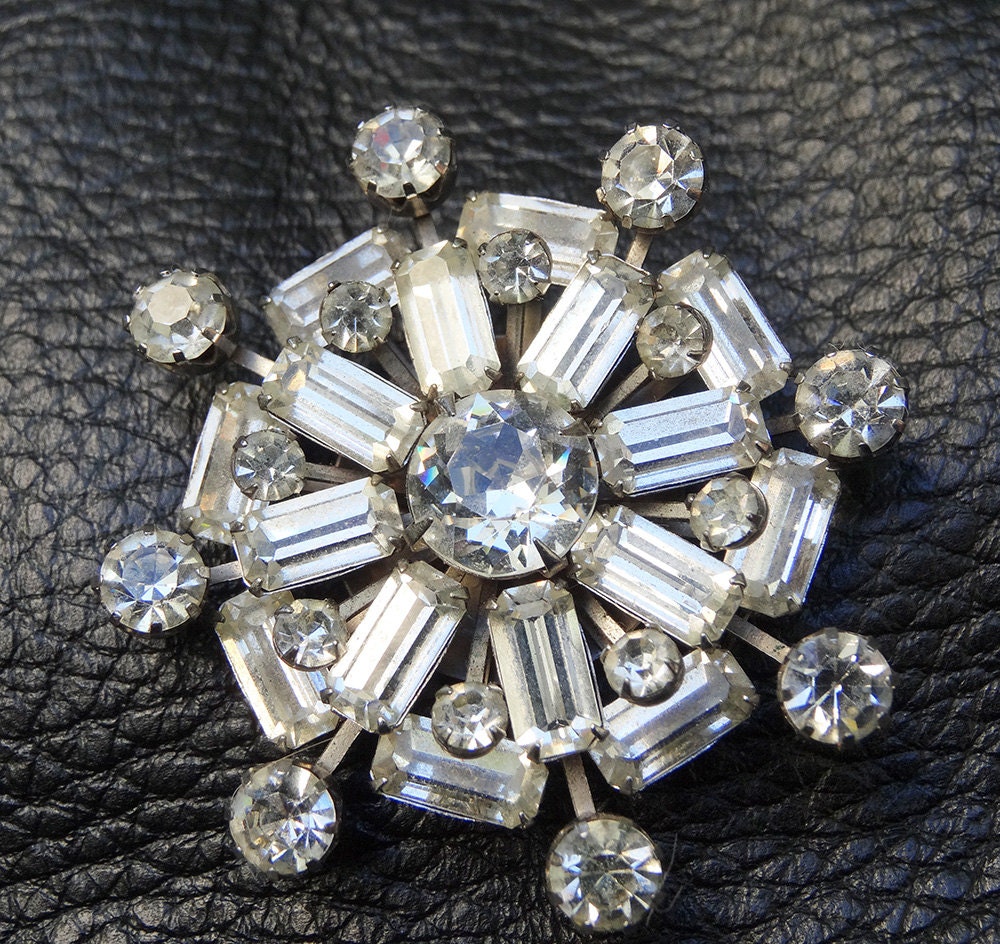 Weiss Vintage Rhinestone Brooch Signed