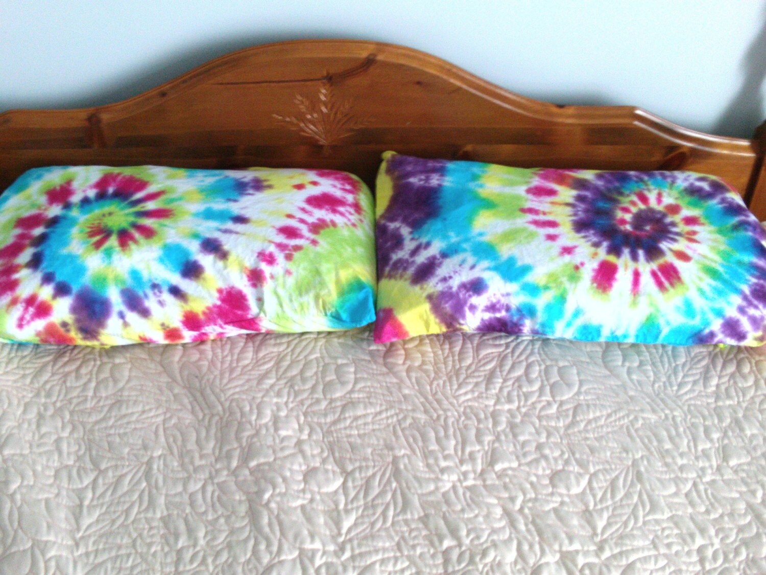 Set of 2 King Tie Dye Pillowcases by PsychedelicDayDreams on Etsy