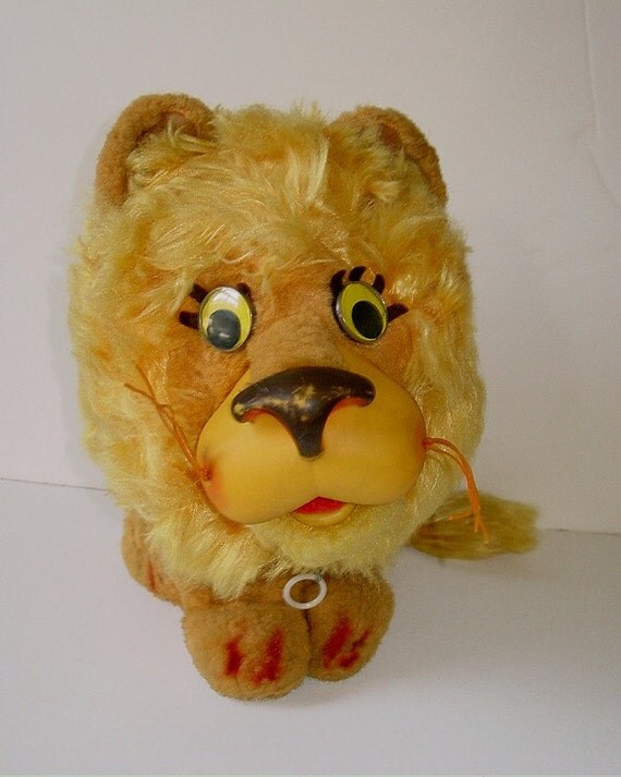 larry the lion talking stuffed animal