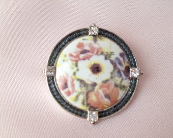 Vintage Flower and Rhinestone Brooch