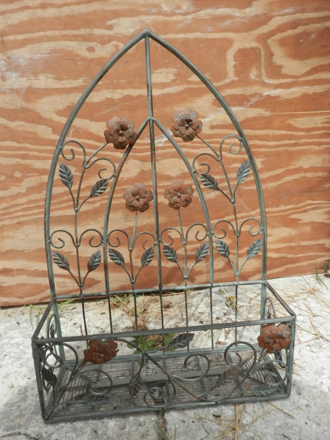 Large Beautiful vintage metal planter flowers