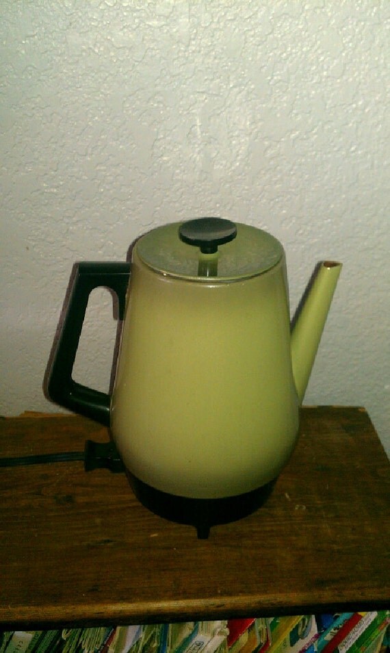 Groovy 70s Olive Green Electric Coffee Maker with Reusable