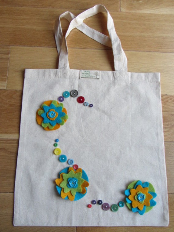 Items similar to Canvas tote bag handmade (Button flower) on Etsy