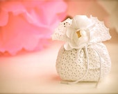 Wedding favor - Baby shower - Crochet - White bag (no ribbon and flowers)