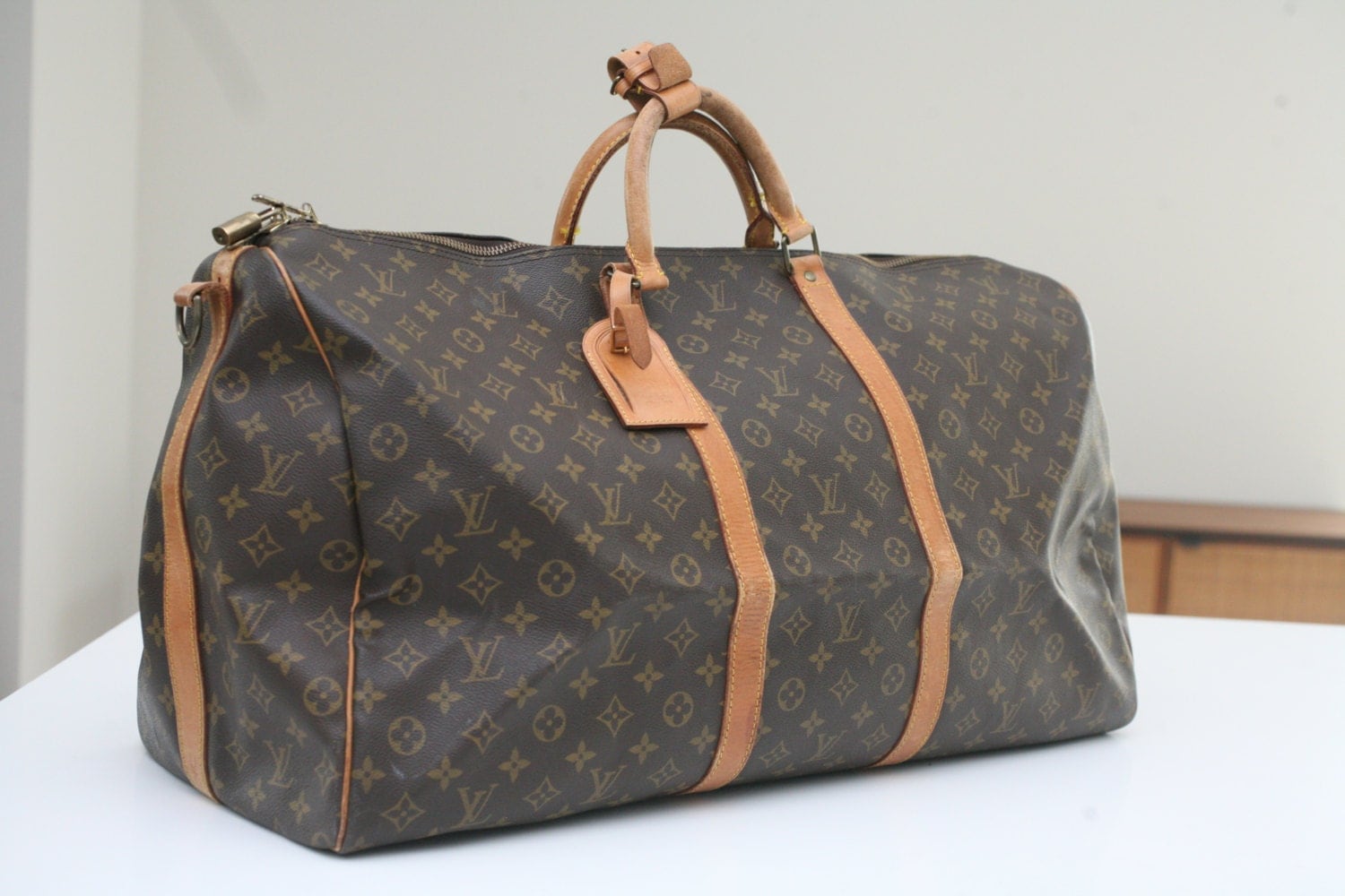 LOUIS VUITTON LV Keepall 60 Vintage Authentic Duffle Bag with