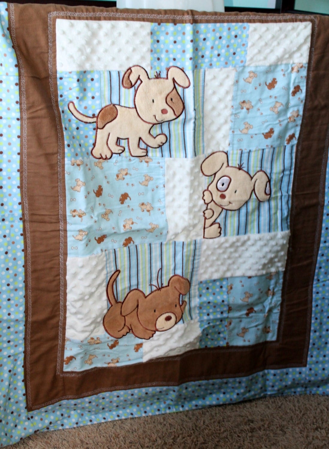 baby-quilt-with-puppies