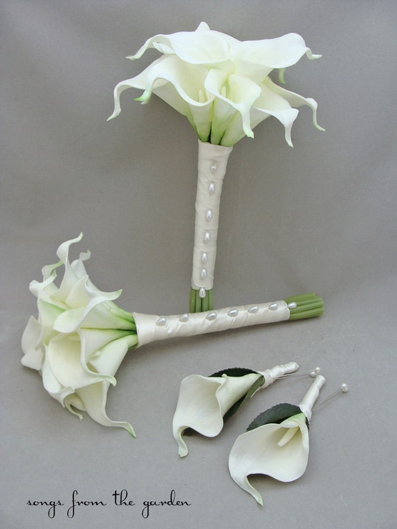 Items similar to Real Touch Calla Lily Bridesmaids Bouquets White Ivory ...