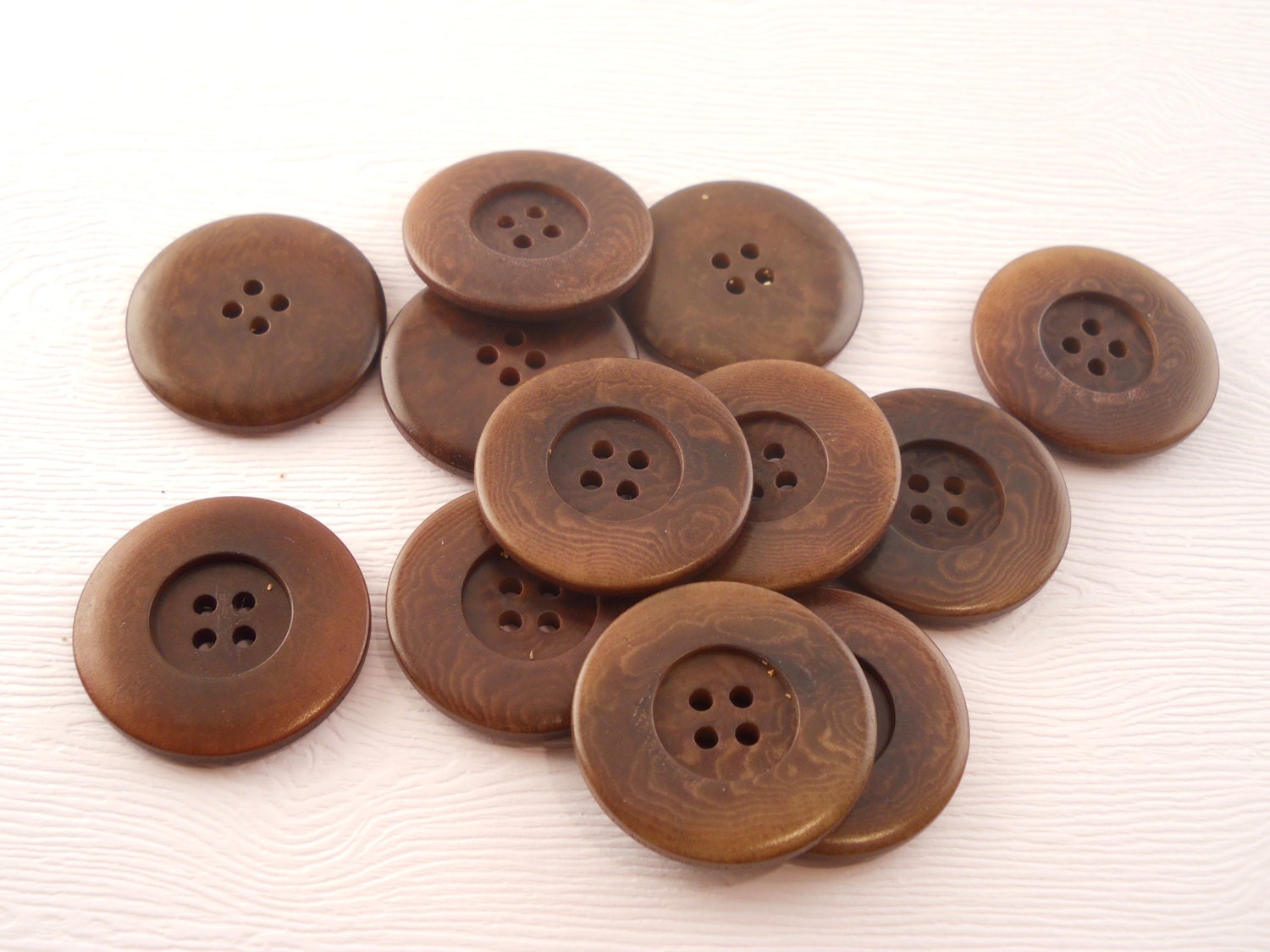 BUTTONS: Vintage vegetable ivory buttons rusty brown 4