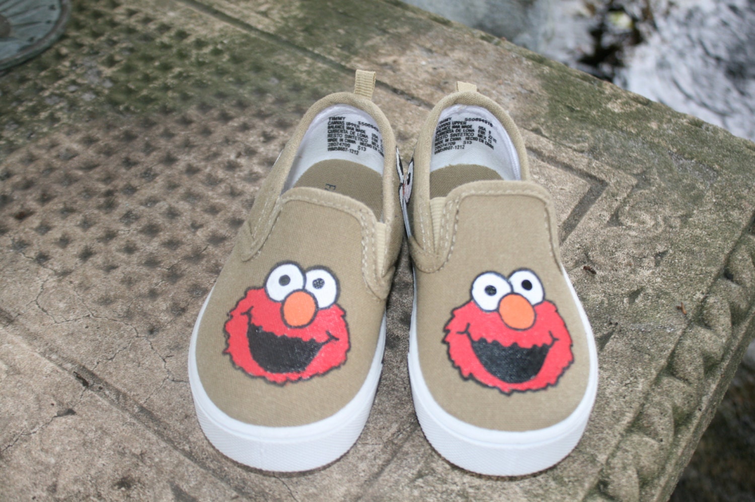 Painted Elmo  Shoes  Khaki size 6 Toddler Sale