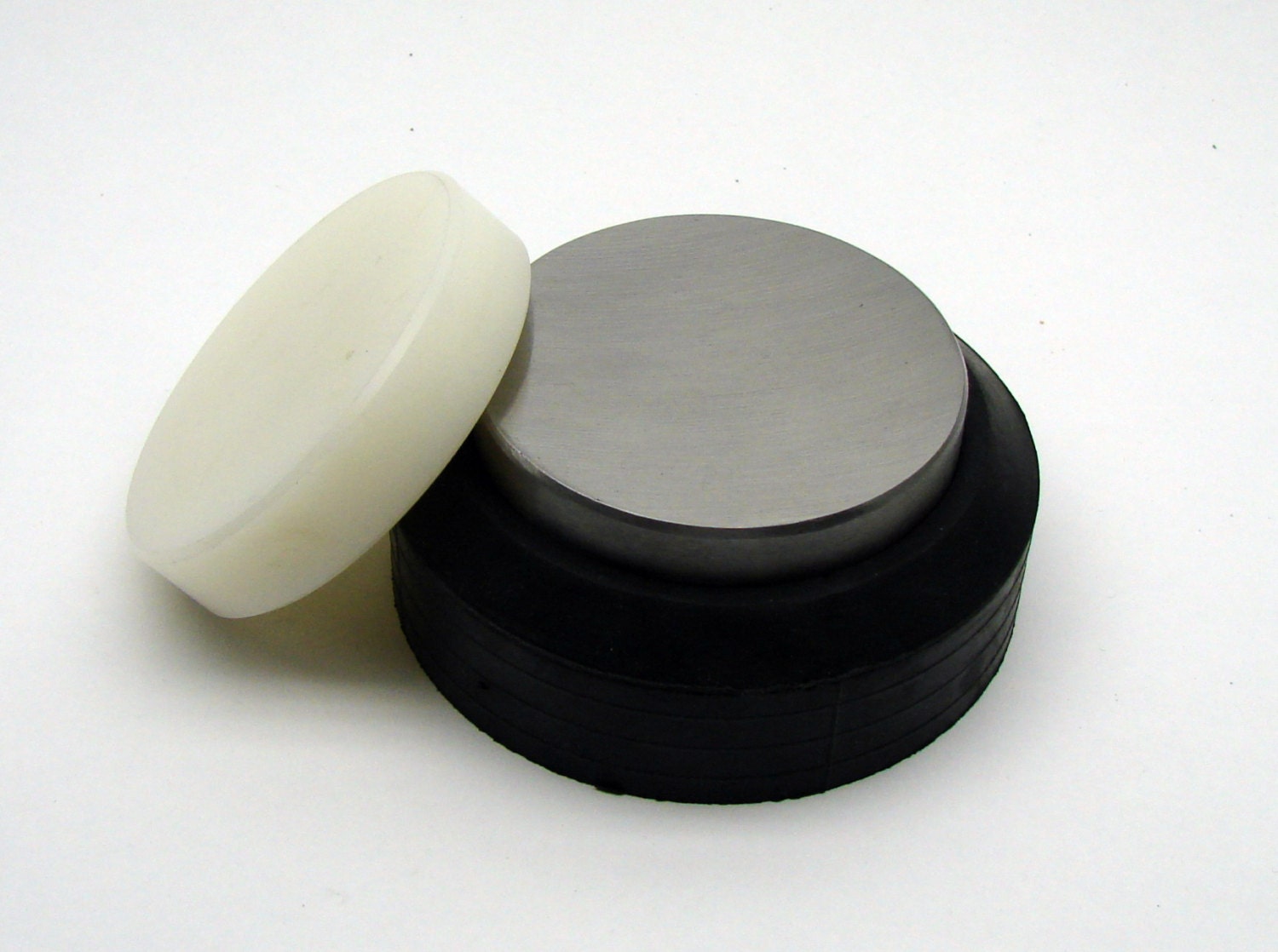 3 Steel & Nylon Round Bench Block with Rubber Base