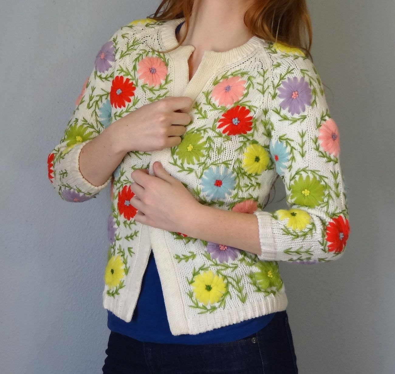 Vintage DAISY Cardigan / 1960s Cardigan / Hand Embroidered