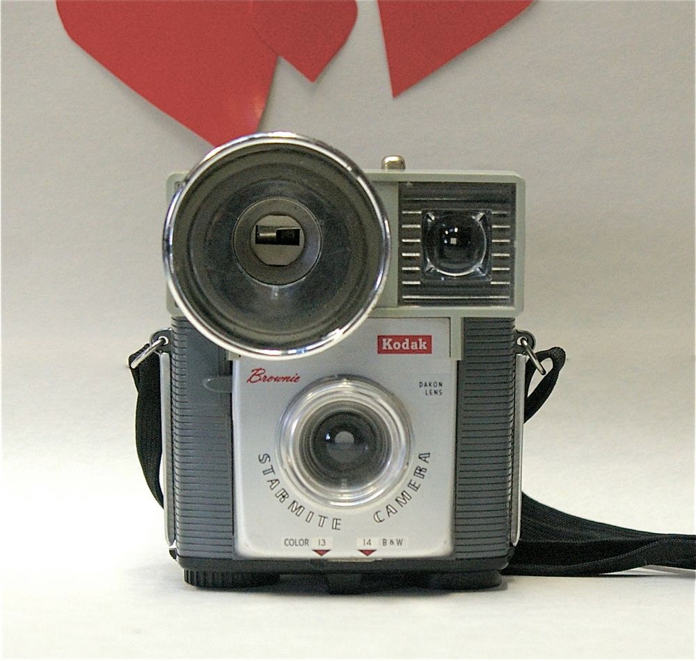 Vintage Kodak Brownie Starmite Camera 1960's