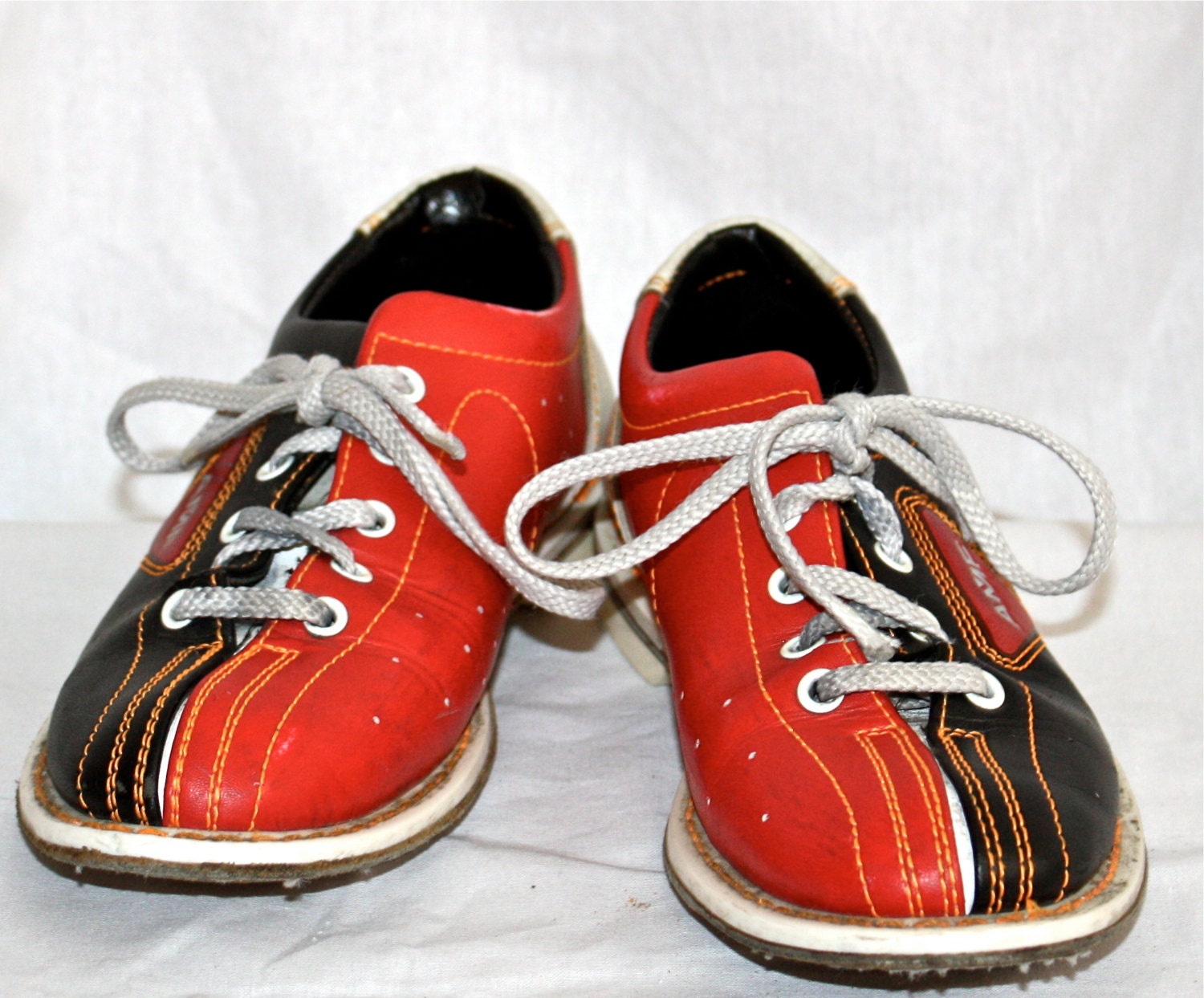 bowling shoes womens