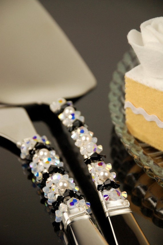  Black  and white wedding  cake  serving  set  Swarovski crystal