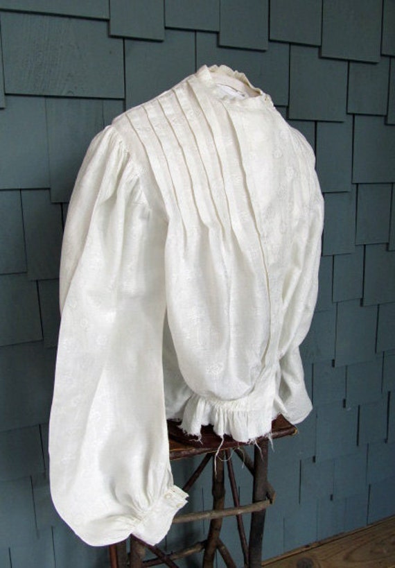 Vintage Edwardian White Shirtwaist Waist Blouse by JustTooMuch