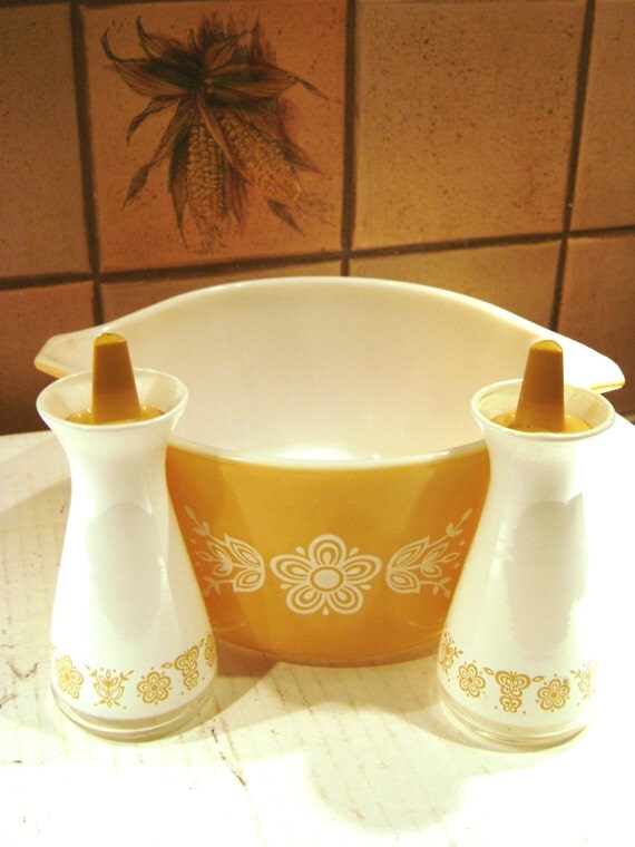 Vintage Salt and Pepper Shakers Pyrex Butterfly Gold