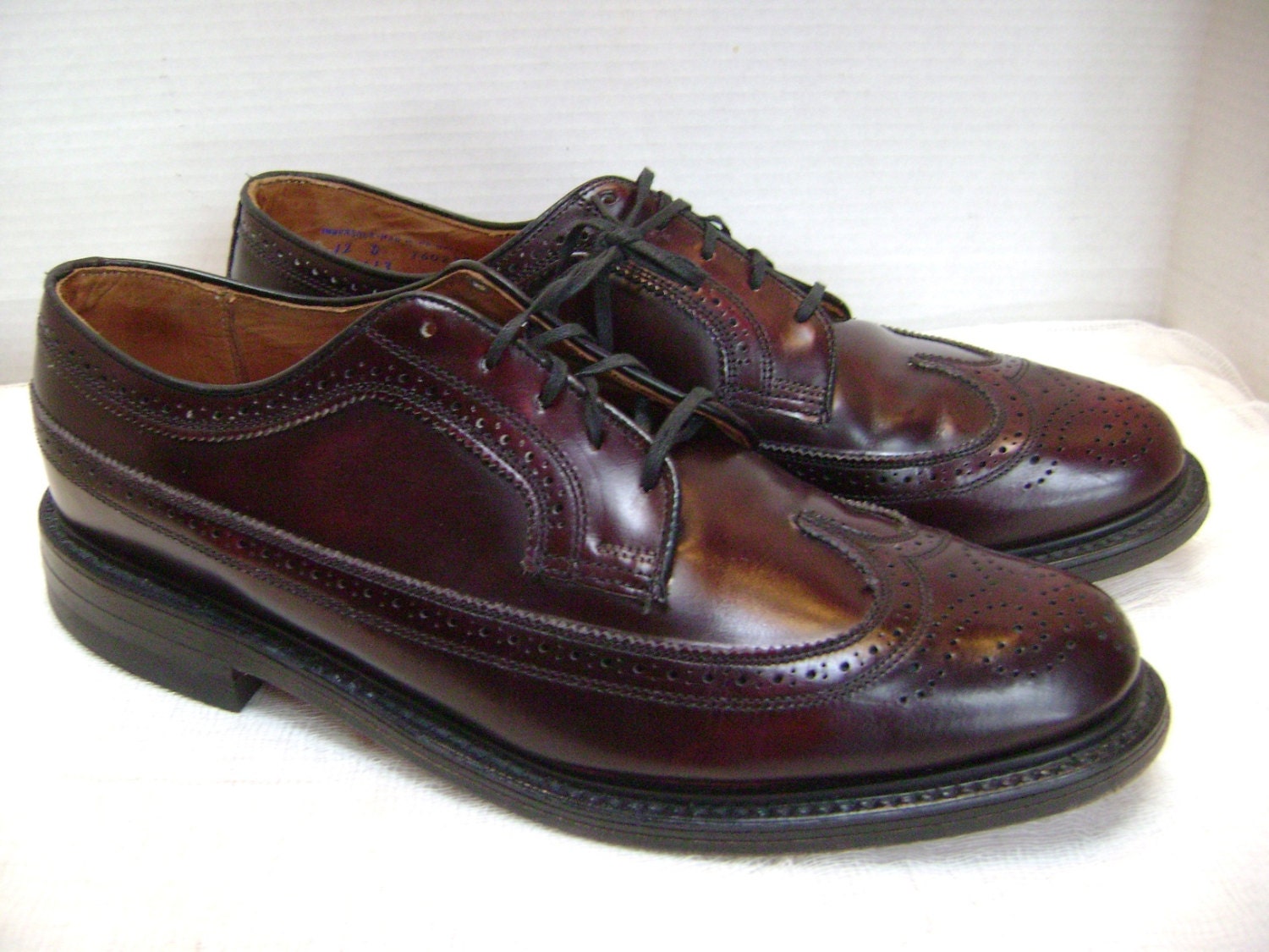Vintage Wingtip Oxford Shoes Burgundy Broques Oxblood