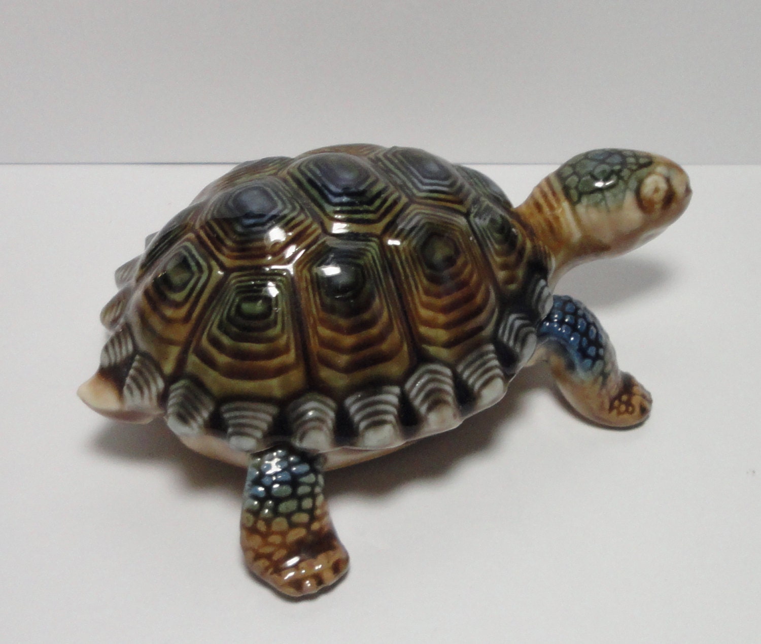 Vintage Wade Porcelain Turtle trinket Box.