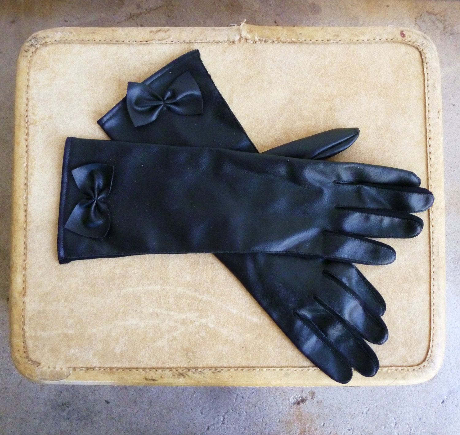 Vintage Black Gloves Vinyl Faux Leather Bows Opera Gloves
