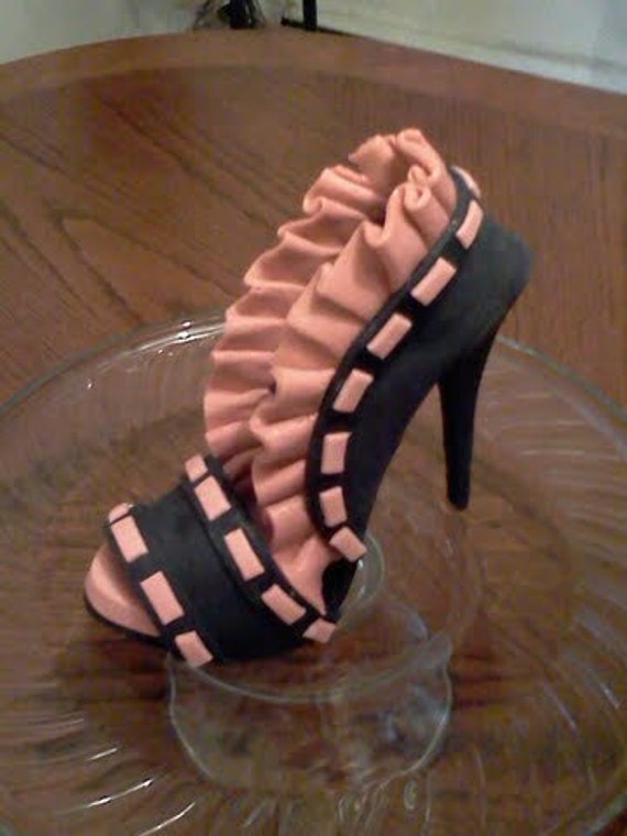 33 Sports Gumpaste high heel shoe for All Gendre