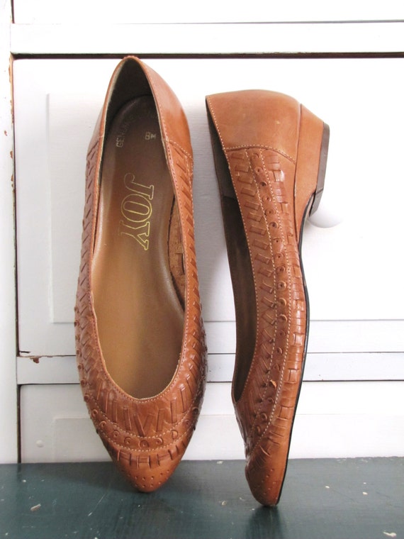 woven leather wedges